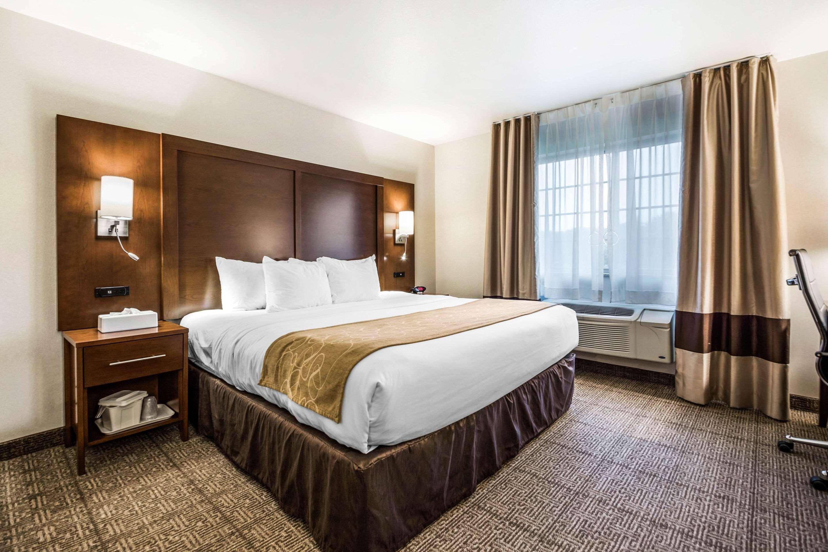 Comfort Suites At Par 4 Resort Waupaca Екстер'єр фото