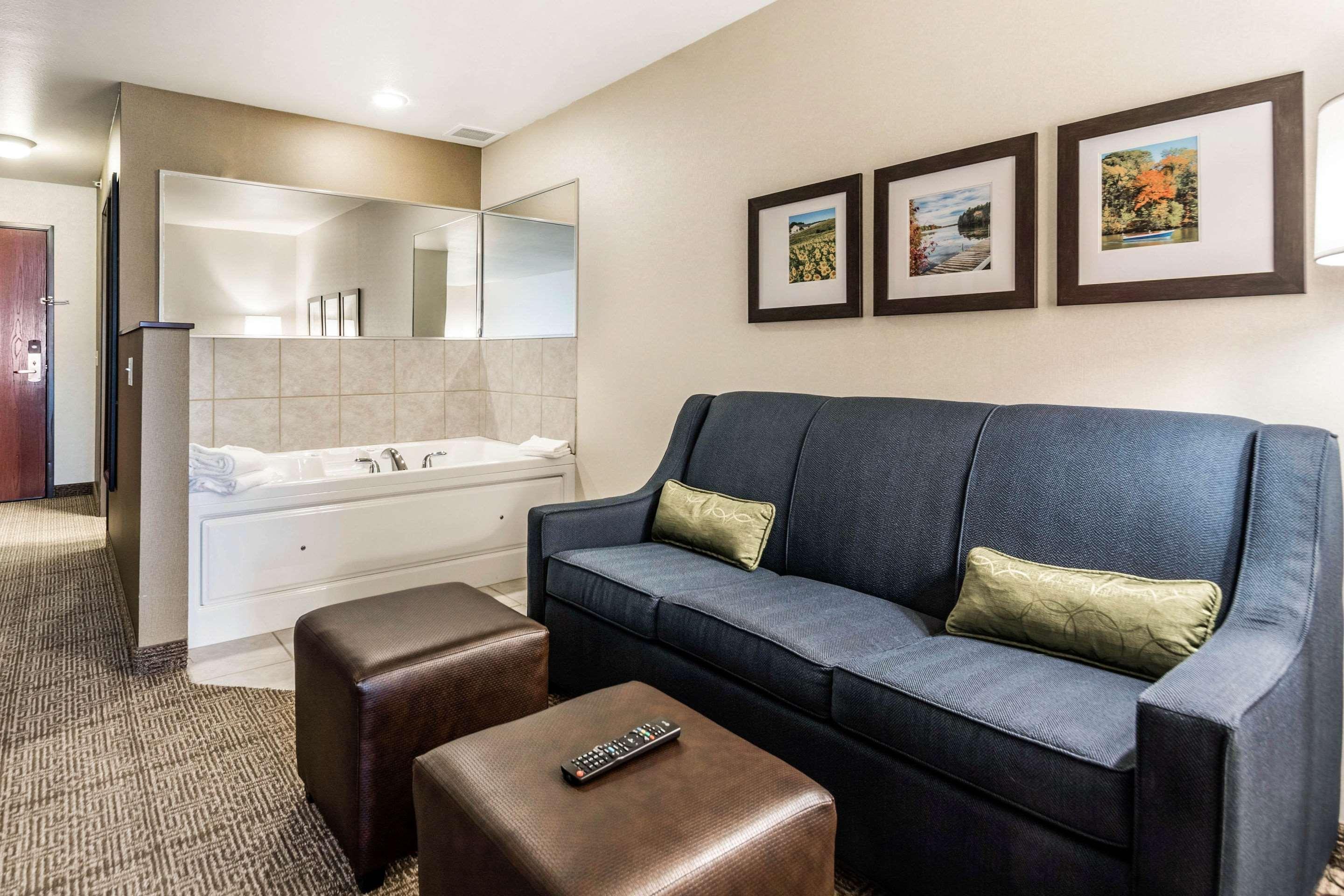 Comfort Suites At Par 4 Resort Waupaca Екстер'єр фото
