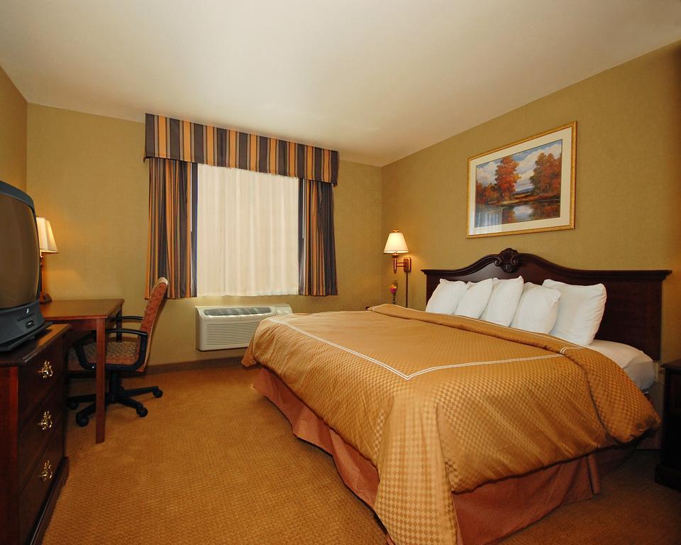 Comfort Suites At Par 4 Resort Waupaca Екстер'єр фото