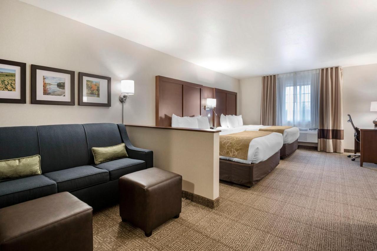 Comfort Suites At Par 4 Resort Waupaca Екстер'єр фото